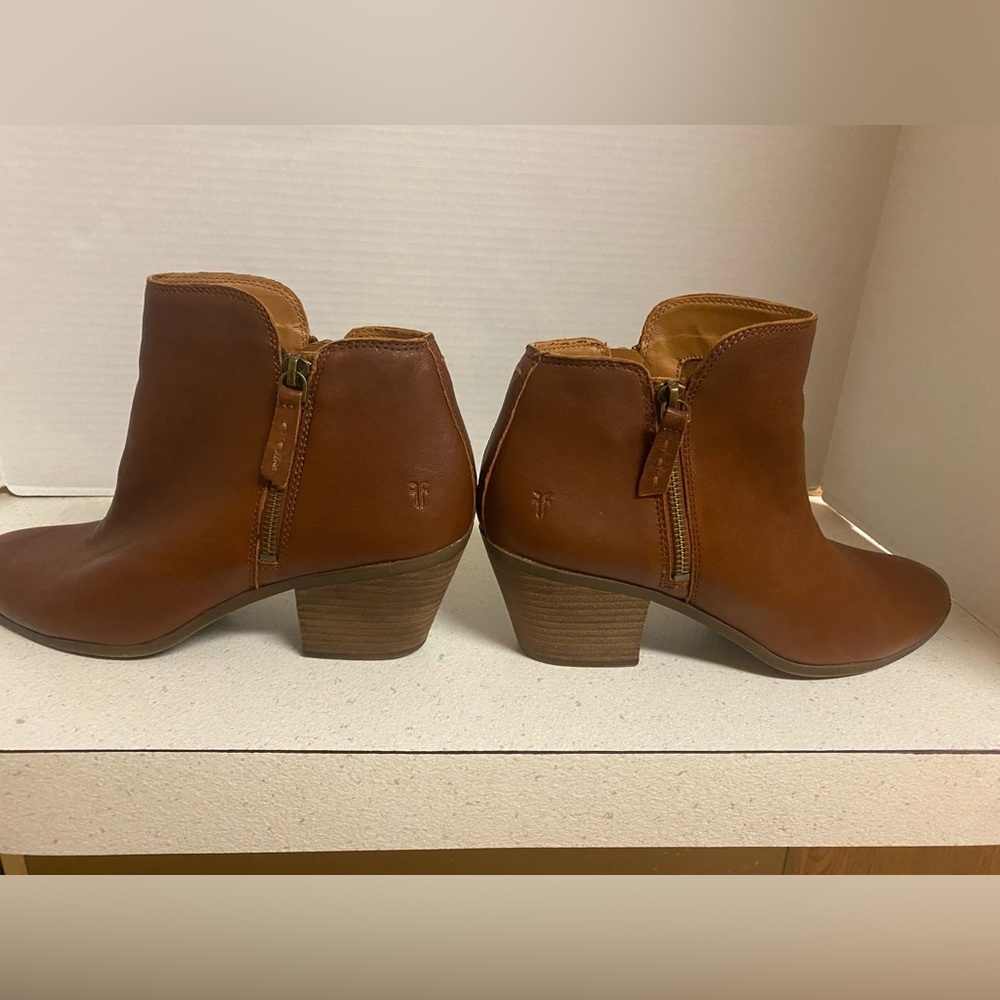 Frye Judith Double Zip Leather Ankle Boot Size 10 - Picture 8 of 12
